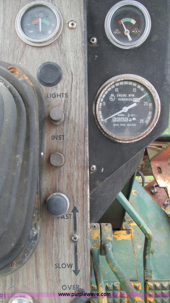 image for item I3010 Oliver G955-22124 tractor