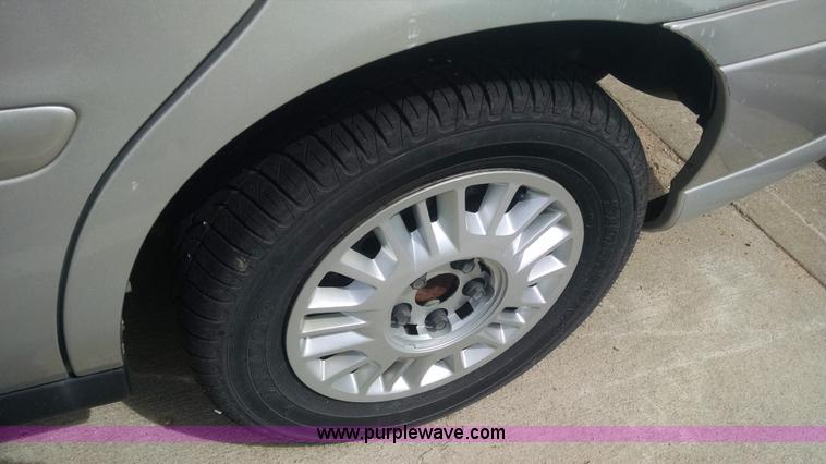 image for item I4522 2001 Chevrolet Malibu