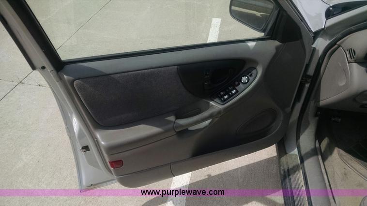 image for item I4522 2001 Chevrolet Malibu