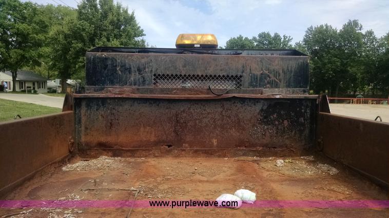 image for item I4523 1994 Ford F450 Super Duty dump truck