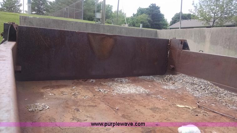 image for item I4523 1994 Ford F450 Super Duty dump truck