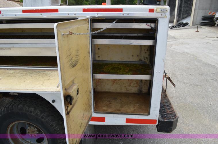 image for item I4524 1988 Ford F450 Super Duty bucket truck