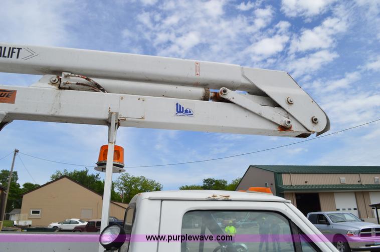 image for item I4524 1988 Ford F450 Super Duty bucket truck