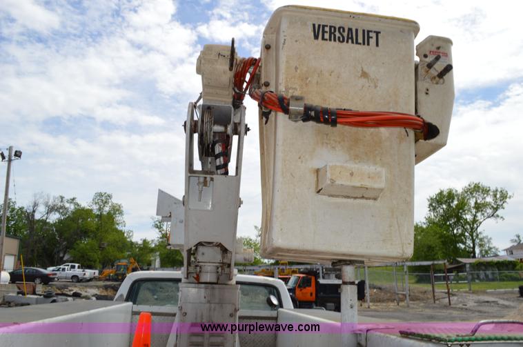 image for item I4524 1988 Ford F450 Super Duty bucket truck