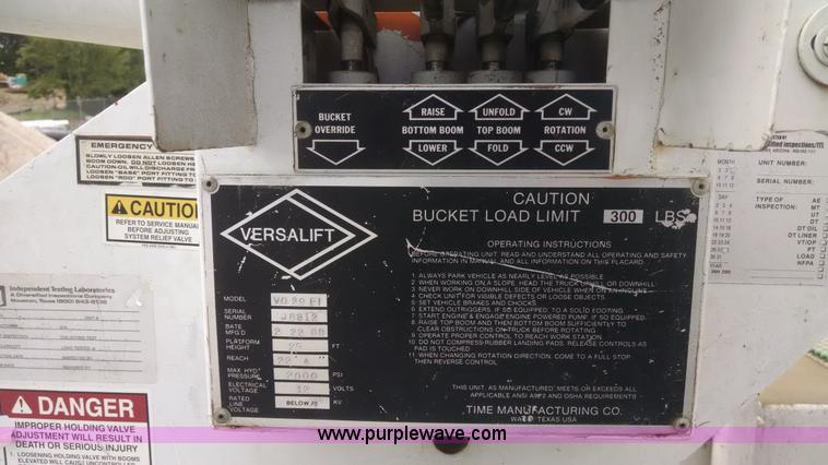 image for item I4524 1988 Ford F450 Super Duty bucket truck