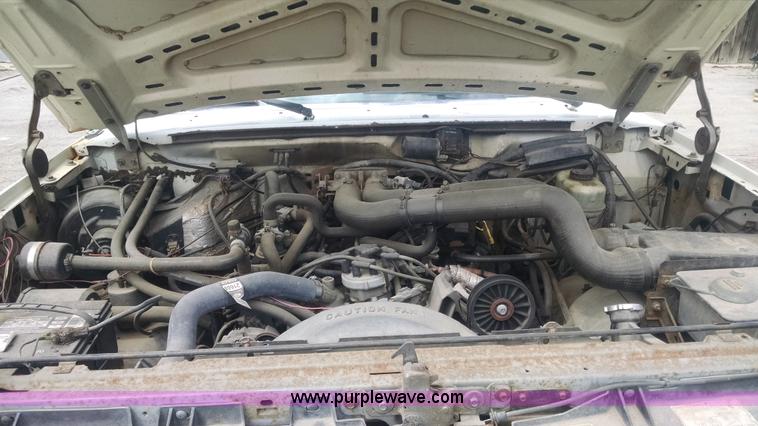 image for item I4524 1988 Ford F450 Super Duty bucket truck