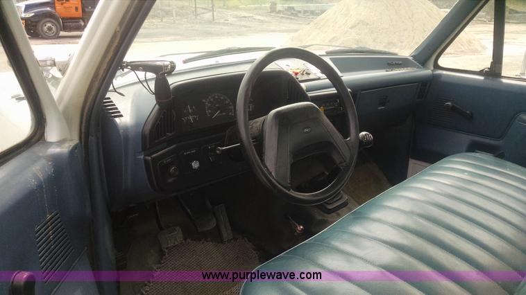 image for item I4524 1988 Ford F450 Super Duty bucket truck