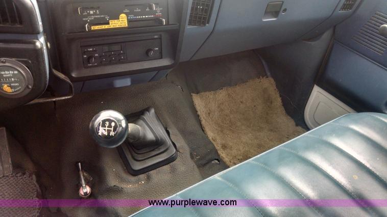 image for item I4524 1988 Ford F450 Super Duty bucket truck