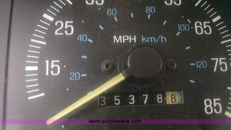 image for item I4524 1988 Ford F450 Super Duty bucket truck