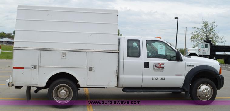 image for item I4532 2005 Ford F450 Super Duty SuperCab utility truck