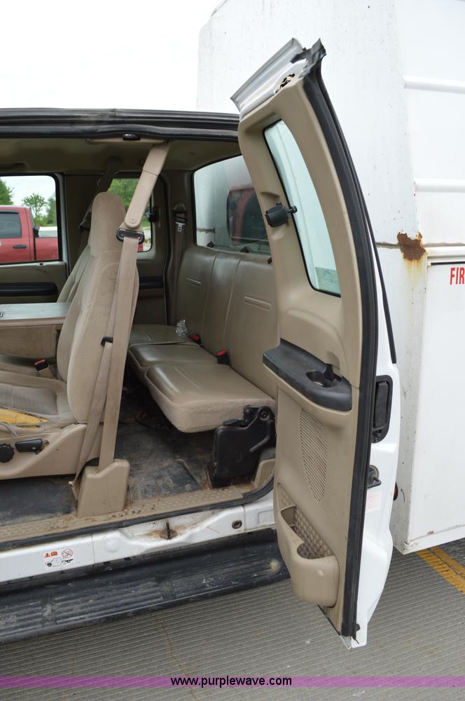 image for item I4532 2005 Ford F450 Super Duty SuperCab utility truck