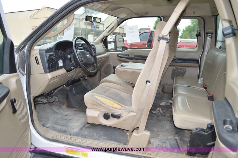 image for item I4532 2005 Ford F450 Super Duty SuperCab utility truck