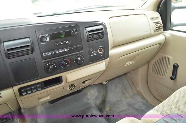 image for item I4532 2005 Ford F450 Super Duty SuperCab utility truck