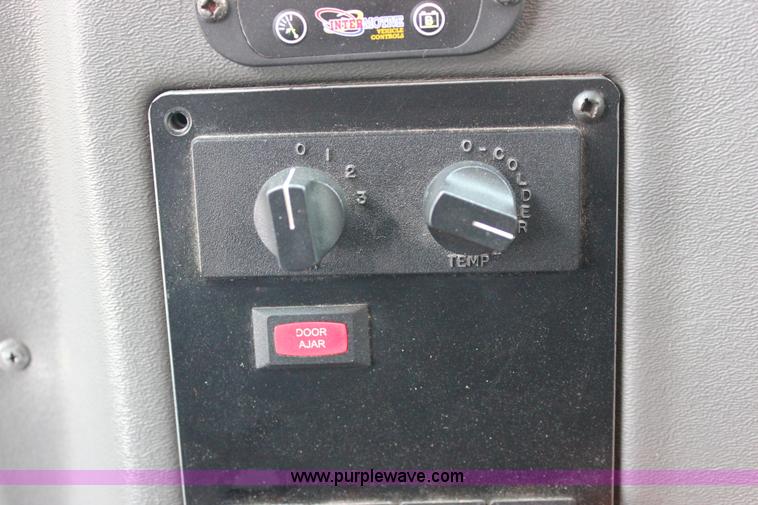 image for item J2314 2007 Ford E450 bus