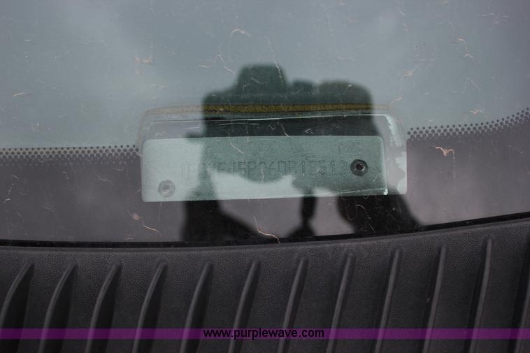 image for item J2314 2007 Ford E450 bus