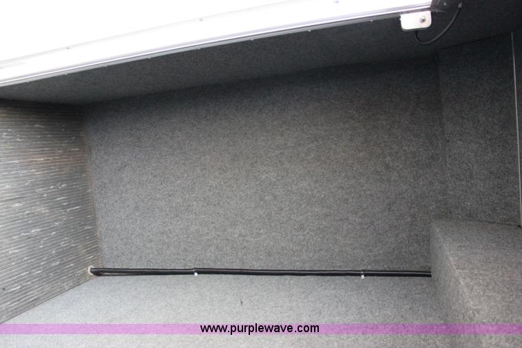 image for item J2314 2007 Ford E450 bus