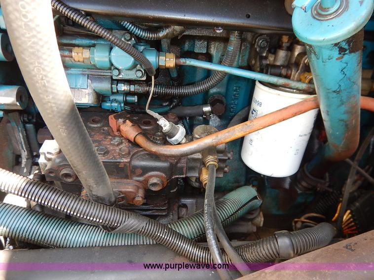 image for item J3953 2001 International 4700 dump truck