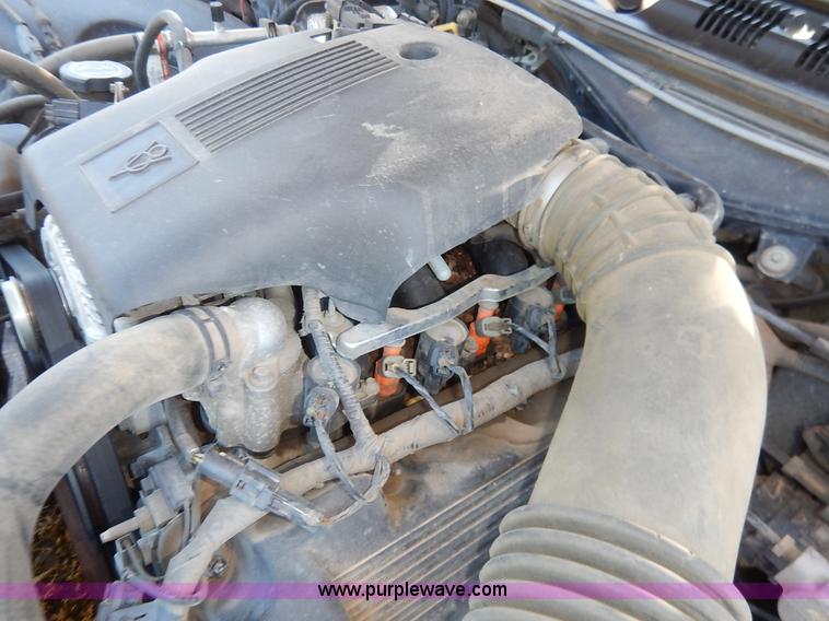 image for item J3954 2004 Ford Crown Victoria Police Interceptor