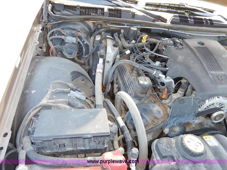 image for item J3954 2004 Ford Crown Victoria Police Interceptor