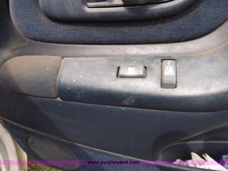 image for item K3920 1999 Chevrolet Tahoe LS SUV