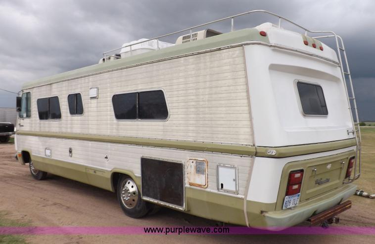 1978 Executive RV in Spearville, KS | Item K3921 sold | Purple Wave