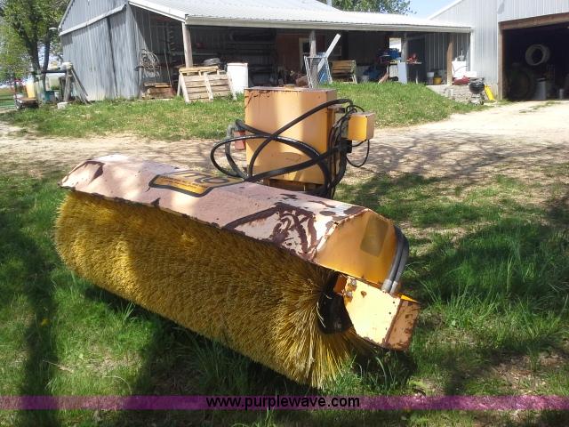 image for item K5060 MB hydraulic broom attachment