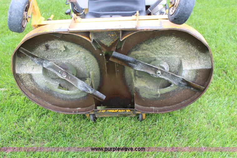 image for item K6779 2007 Walker MTGHS ZTR lawn mower