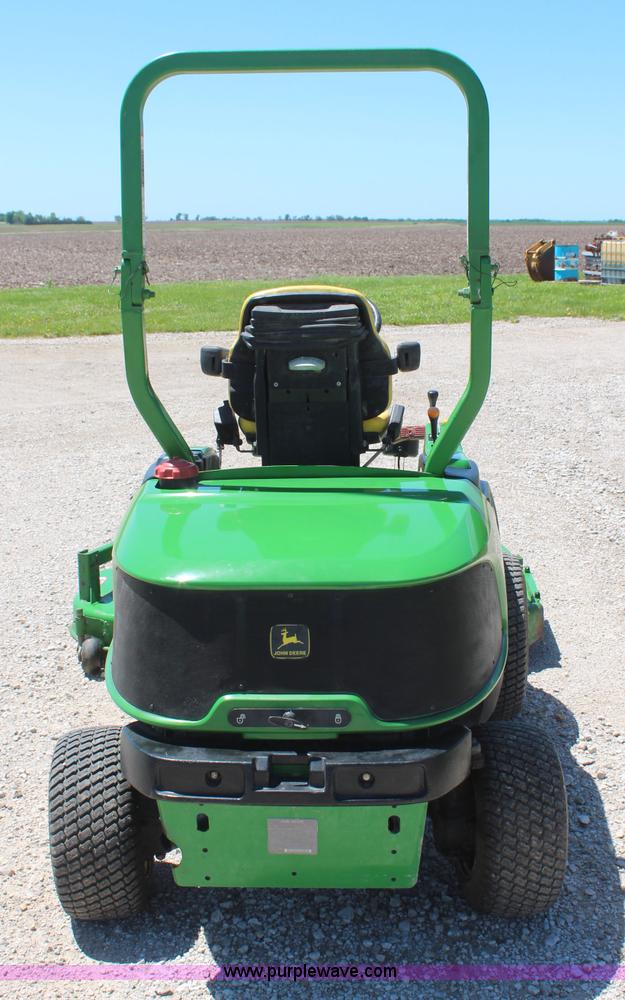 image for item K6789 John Deere 856 lawn mower