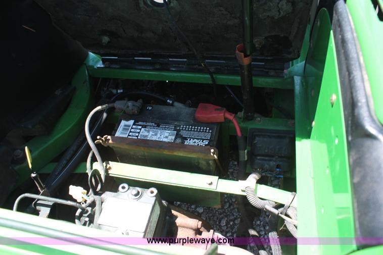 image for item K6789 John Deere 856 lawn mower