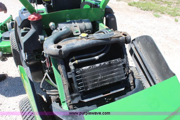image for item K6789 John Deere 856 lawn mower