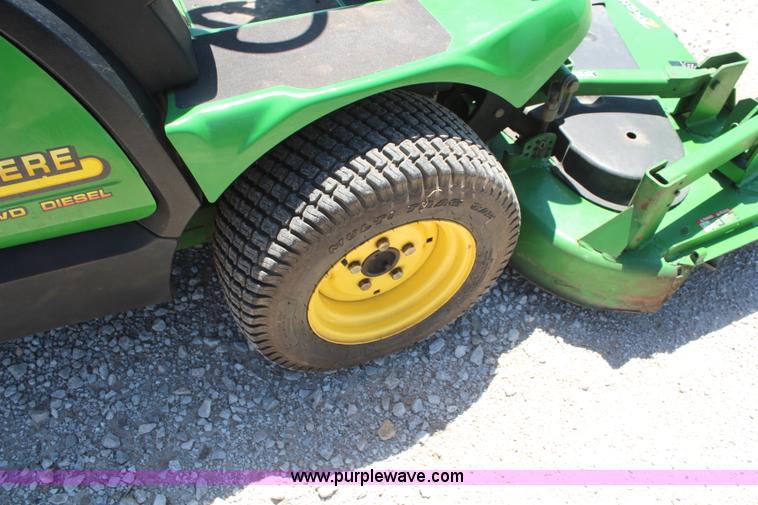 image for item K6789 John Deere 856 lawn mower