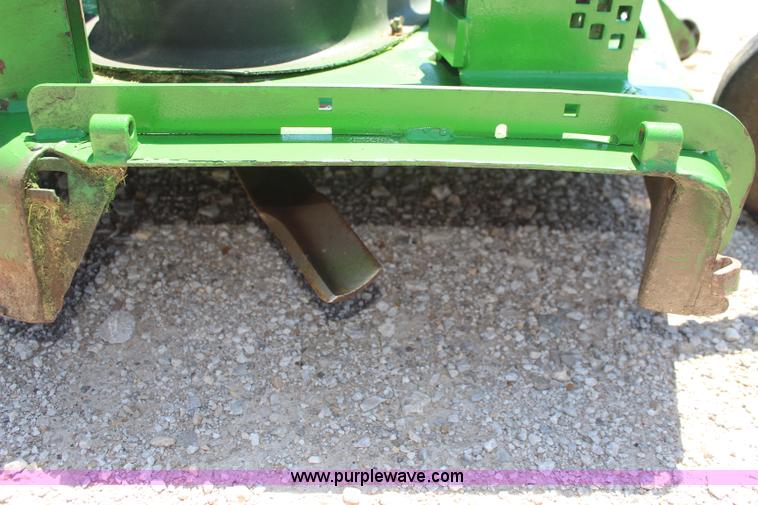 image for item K6789 John Deere 856 lawn mower