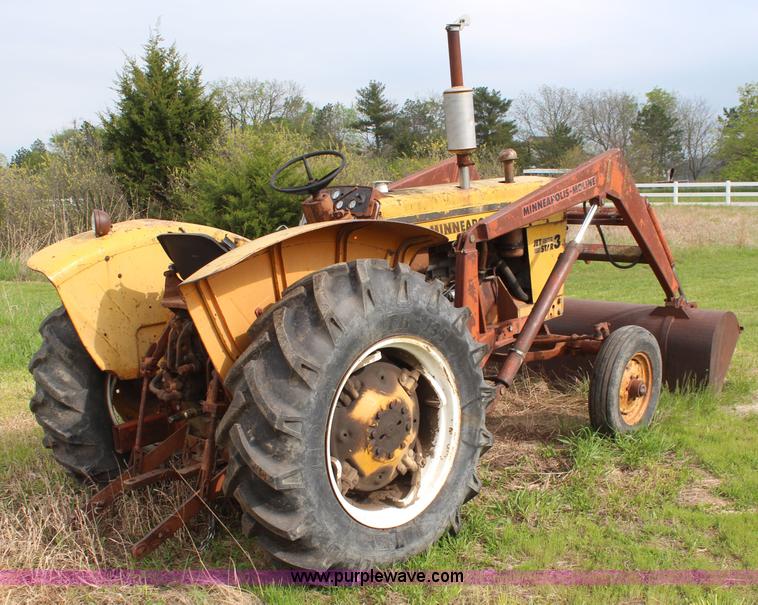 image for item K6845 1963 Minneapolis Moline Jet Star 3 tractor