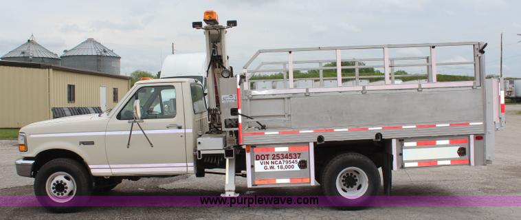 image for item K6867 1992 Ford F450 Super Duty service truck