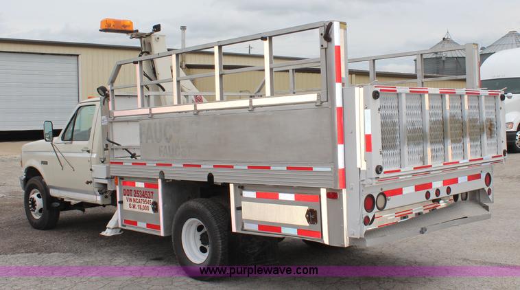 image for item K6867 1992 Ford F450 Super Duty service truck
