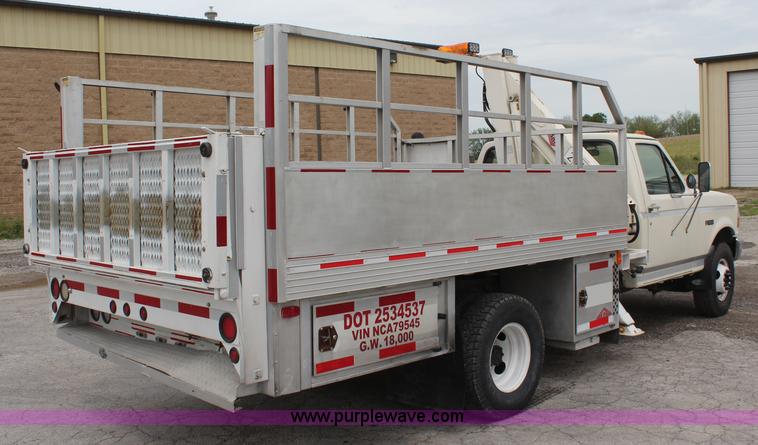 image for item K6867 1992 Ford F450 Super Duty service truck