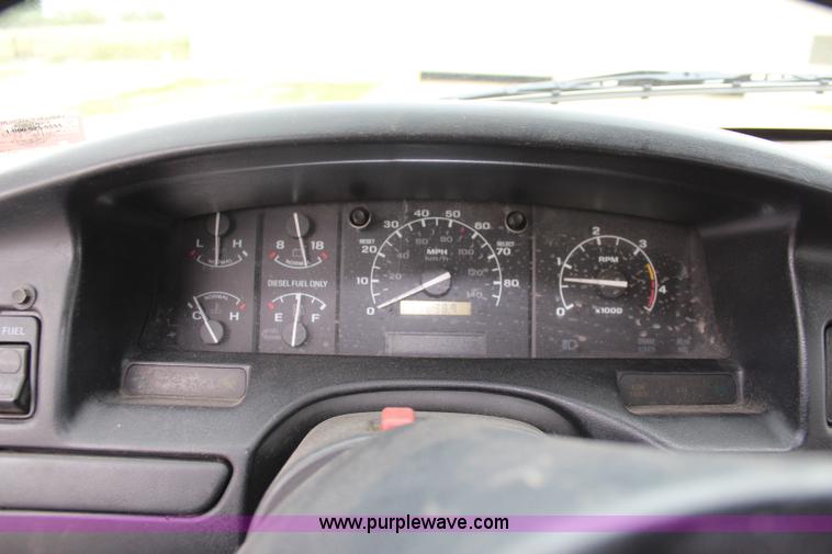 image for item K6867 1992 Ford F450 Super Duty service truck