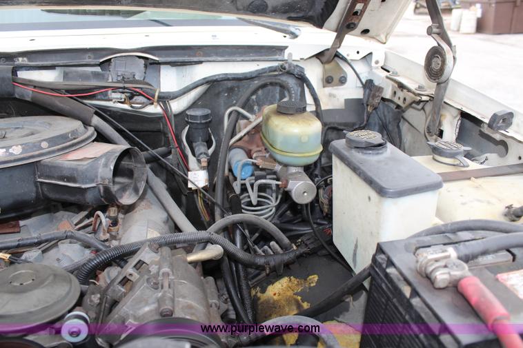 image for item K6867 1992 Ford F450 Super Duty service truck