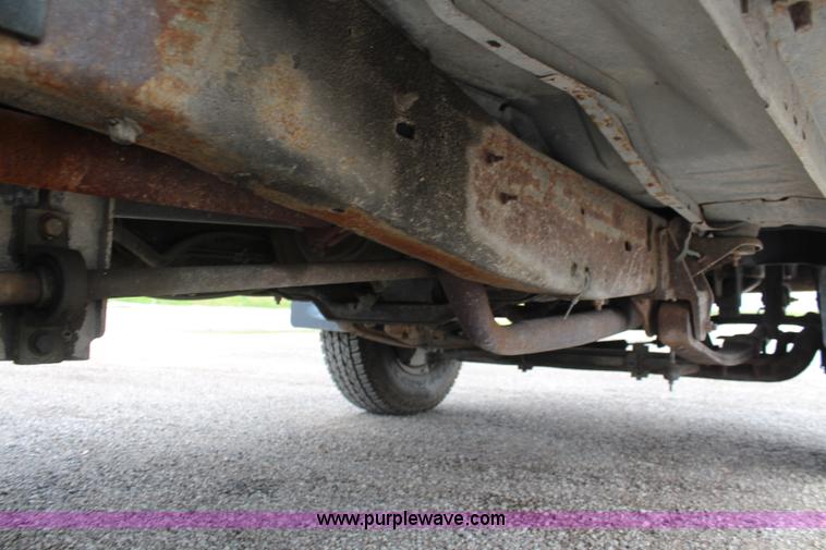 image for item K6867 1992 Ford F450 Super Duty service truck