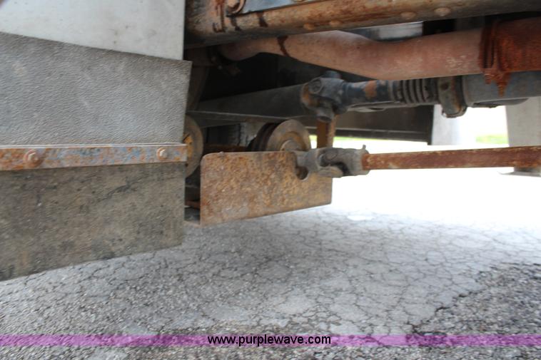 image for item K6867 1992 Ford F450 Super Duty service truck