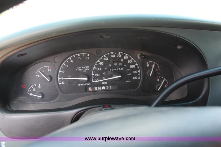 image for item K6879 1996 Ford Explorer XLT SUV