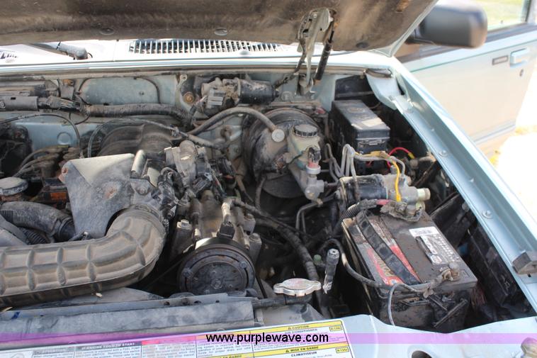 image for item K6879 1996 Ford Explorer XLT SUV