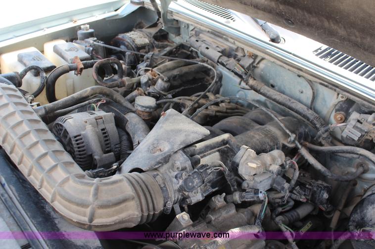 image for item K6879 1996 Ford Explorer XLT SUV