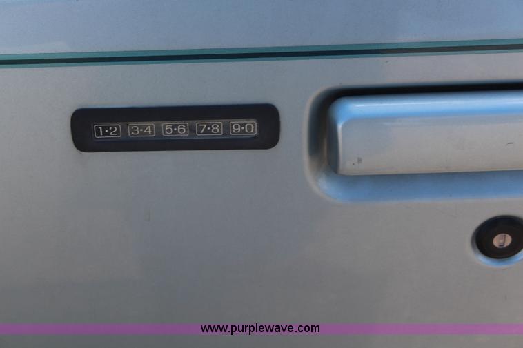 image for item K6879 1996 Ford Explorer XLT SUV