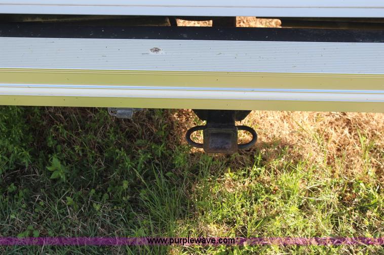 image for item K6950 2008 Forest River Cardinal LE 32'L camper