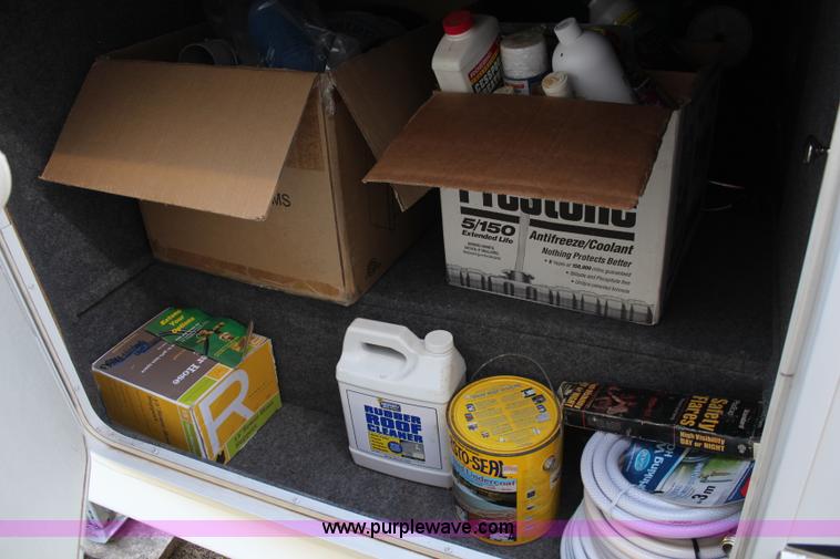 image for item K6950 2008 Forest River Cardinal LE 32'L camper