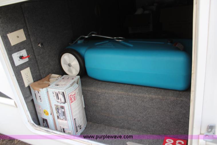 image for item K6950 2008 Forest River Cardinal LE 32'L camper