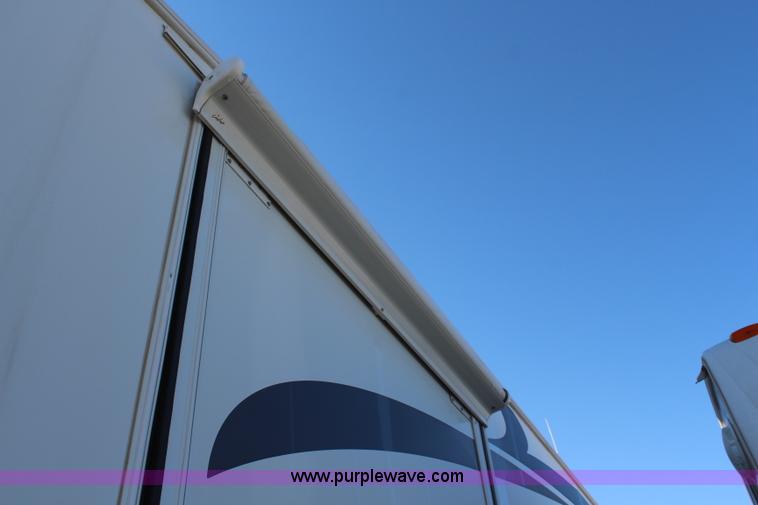 image for item K6950 2008 Forest River Cardinal LE 32'L camper