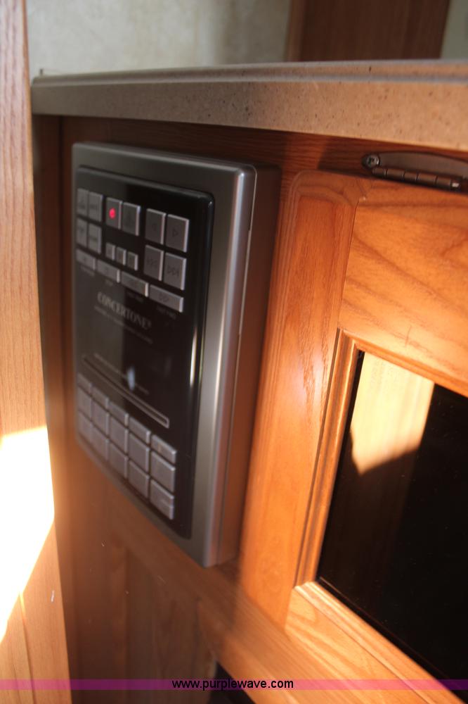 image for item K6950 2008 Forest River Cardinal LE 32'L camper