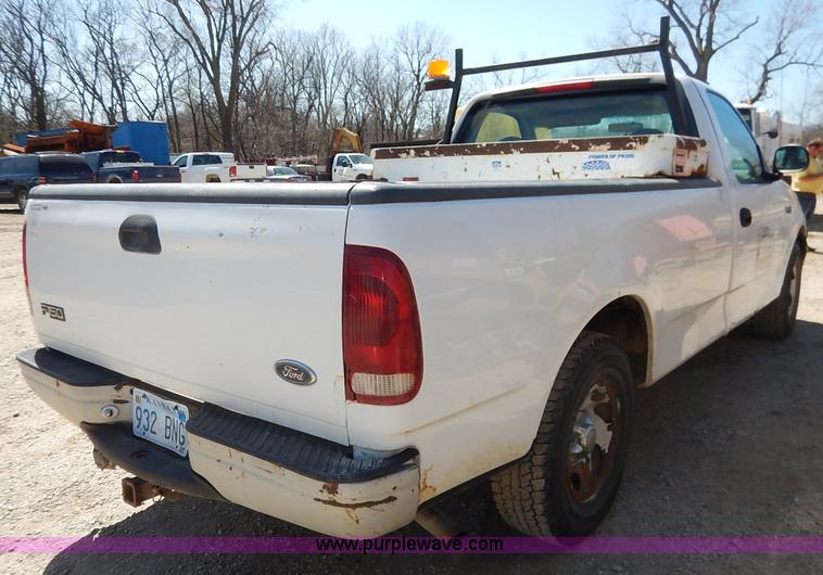 image for item K7341 1999 Ford F150 pickup truck